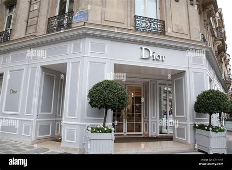 dior montaigne no 16|Dior boutique montaigne.